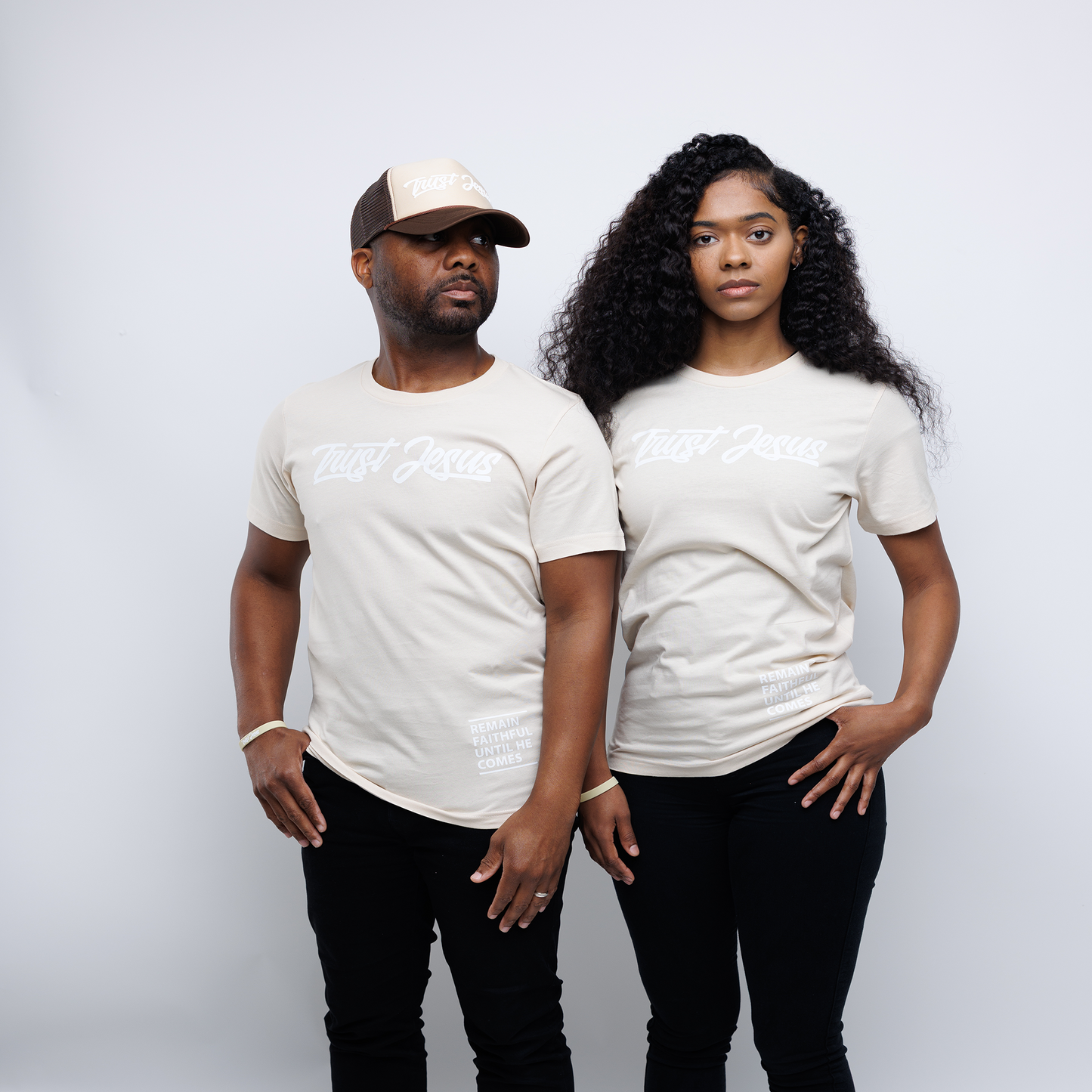 TRUST JESUS BEIGE T-SHIRT
